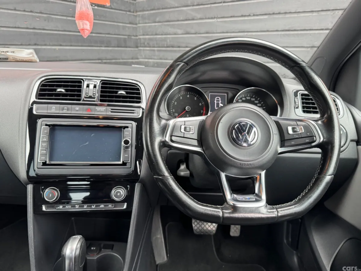 Volkswagen Polo Hatchback, Petrol, 2015, Blue