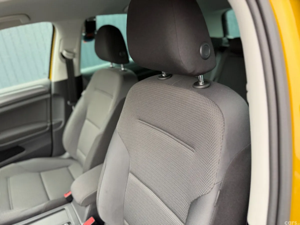 Volkswagen Golf Hatchback, Petrol, 2019, Gold