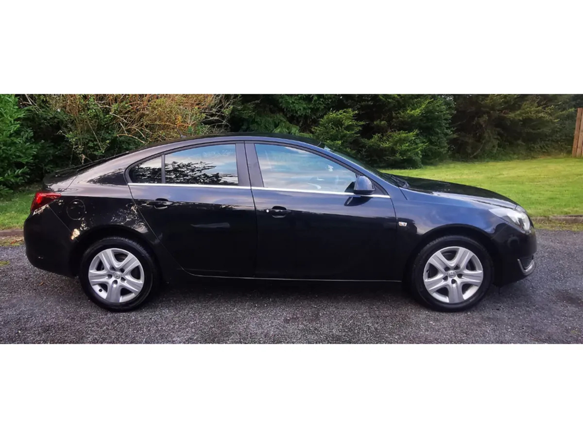 Vauxhall Insignia Hatchback, Diesel, 2016, Black