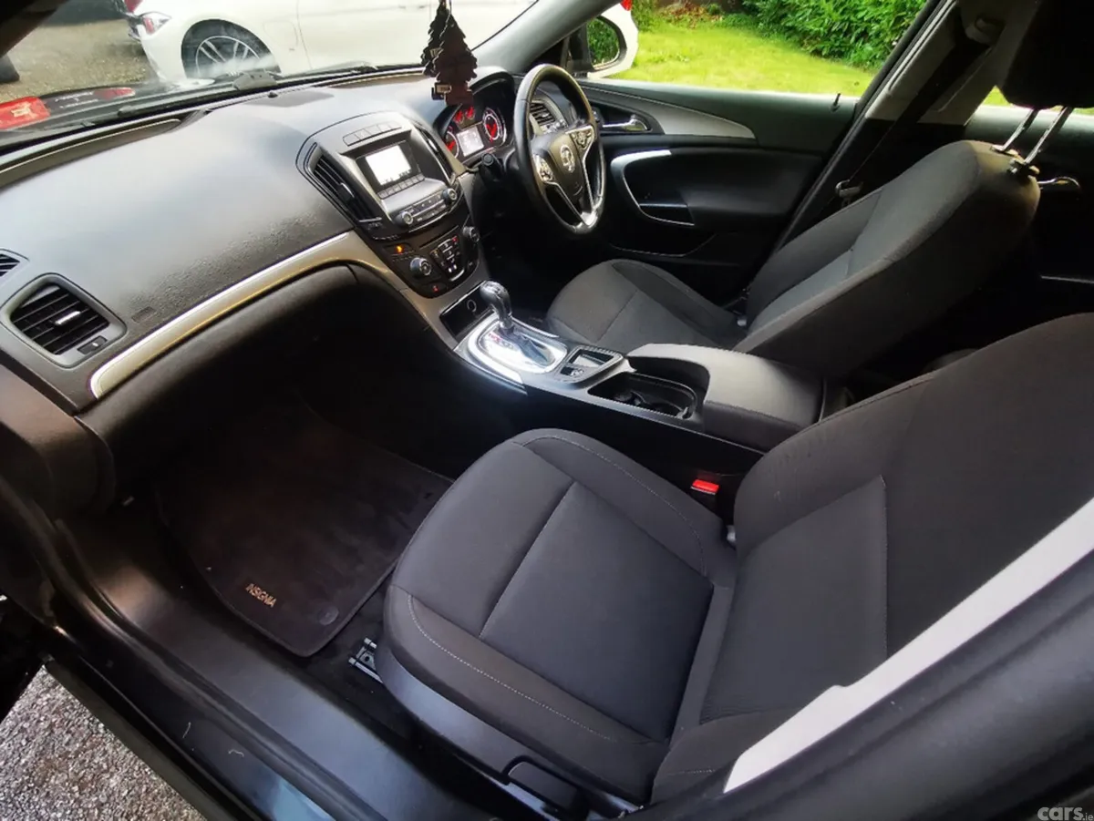 Vauxhall Insignia Hatchback, Diesel, 2016, Black