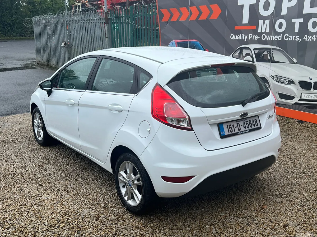Ford Fiesta Hatchback, Petrol, 2015, White