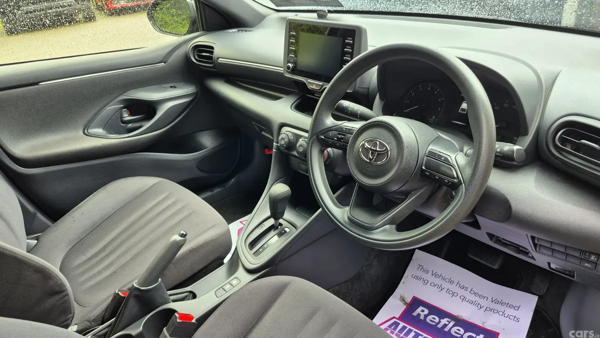 Toyota Yaris Hatchback, Petrol, 2020, Black