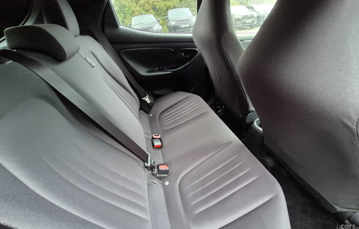 Toyota Yaris Hatchback, Petrol, 2020, Black