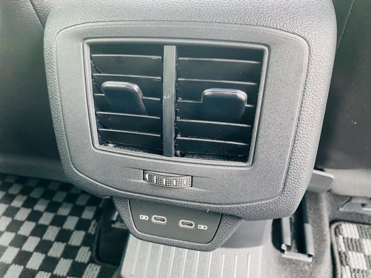 Volkswagen T-Roc SUV, Diesel, 2023, White