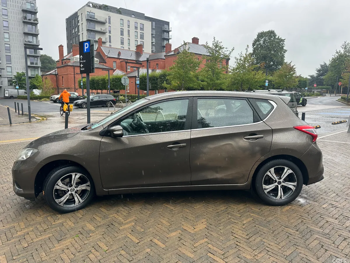 Nissan Pulsar Hatchback, Petrol, 2015, Brown