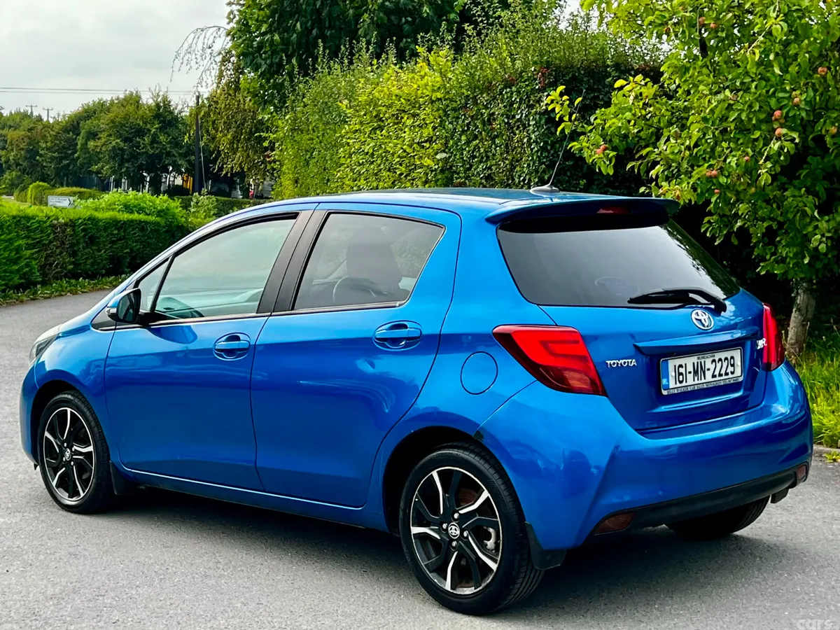 Toyota Yaris Hatchback, Diesel, 2016, Blue