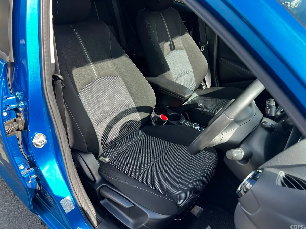 Toyota Yaris Hatchback, Diesel, 2016, Blue