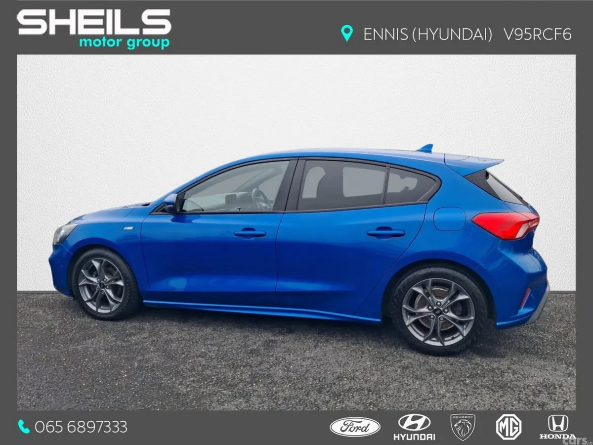 Ford Focus Hatchback, Petrol, 2020, Blue