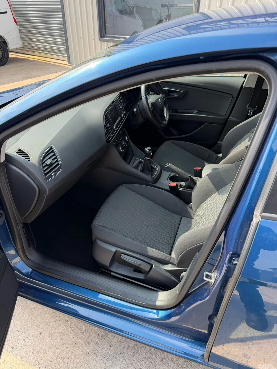 SEAT Leon Hatchback, Diesel, 2014, Blue