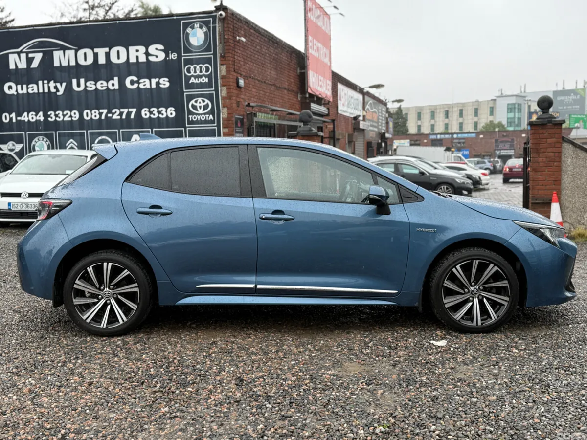 Toyota Corolla Hatchback, Petrol Hybrid, 2022, Blue
