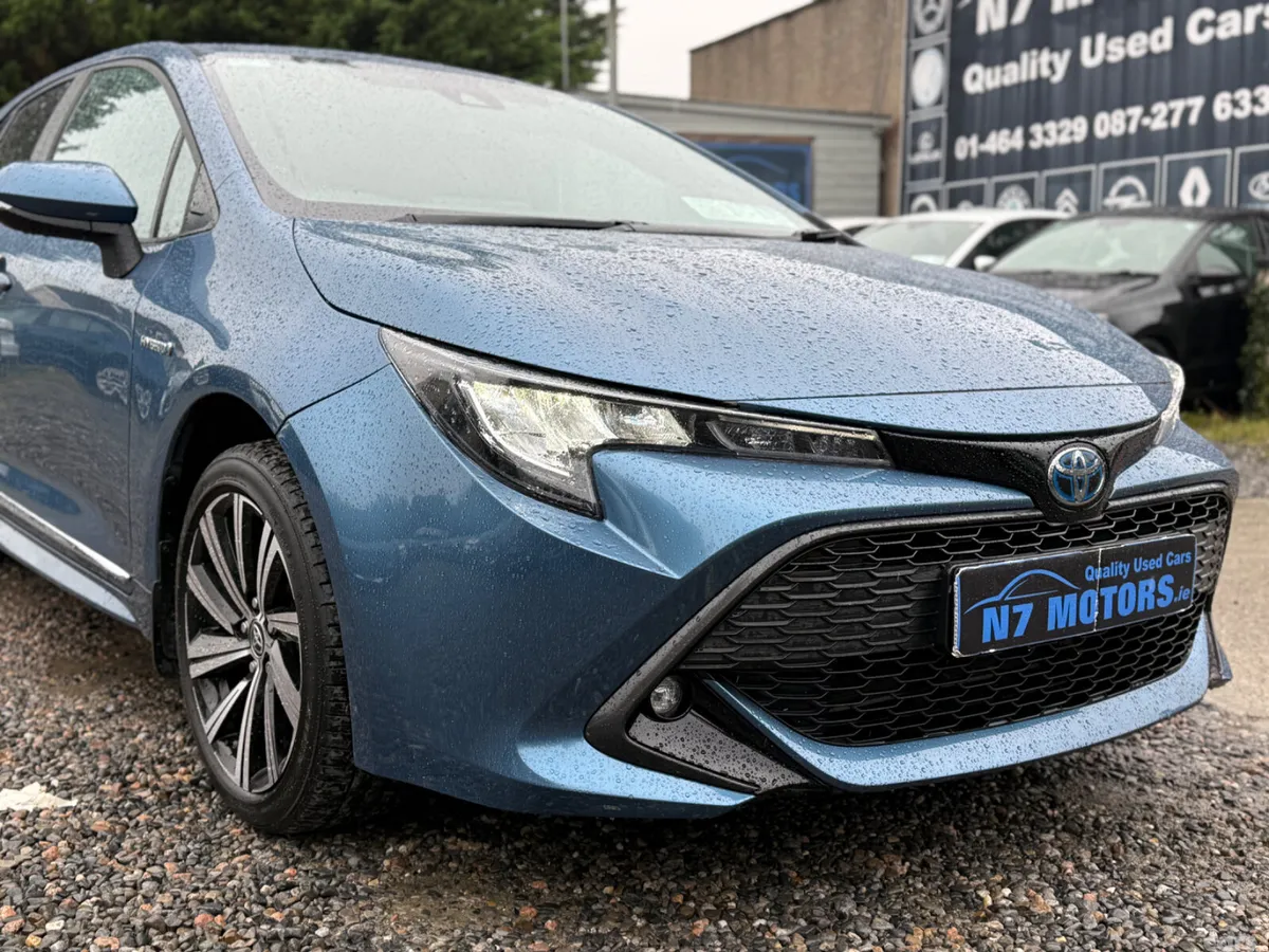 Toyota Corolla Hatchback, Petrol Hybrid, 2022, Blue