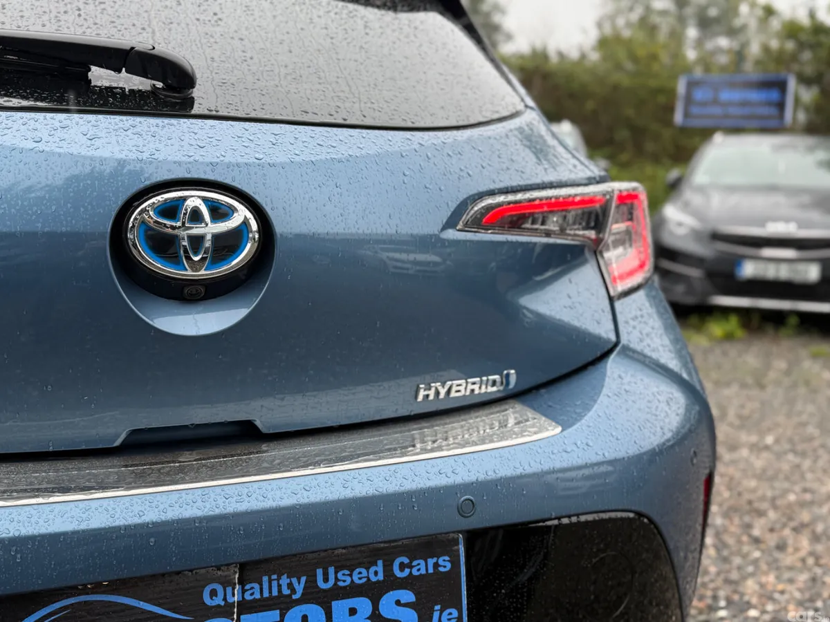 Toyota Corolla Hatchback, Petrol Hybrid, 2022, Blue