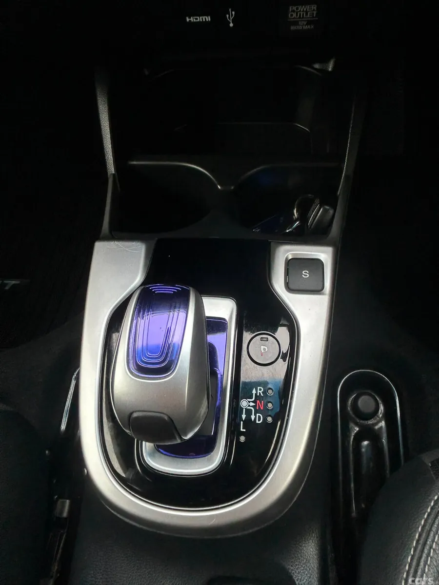 Honda Fit Hatchback, Petrol Hybrid, 2015, White