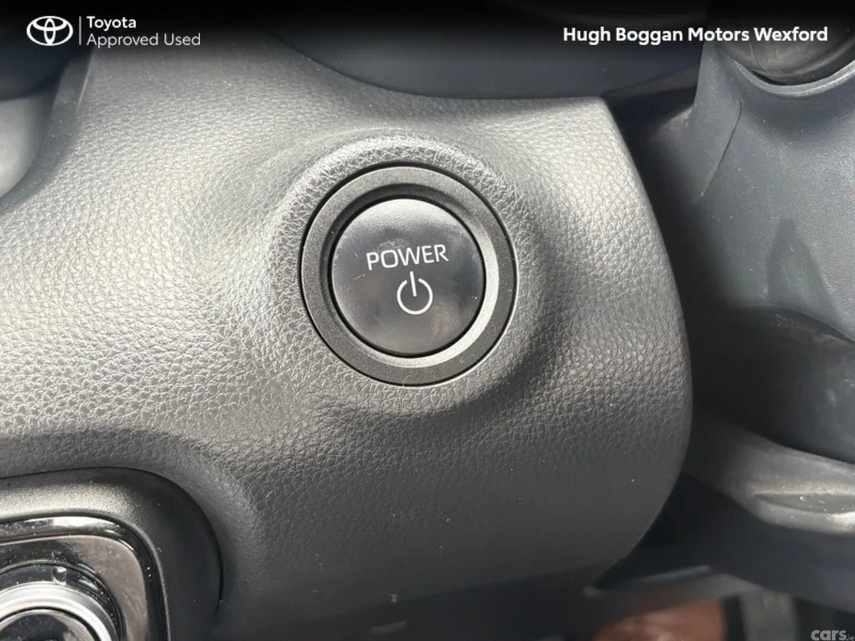 Toyota Yaris Hatchback, Petrol Hybrid, 2026, Blue