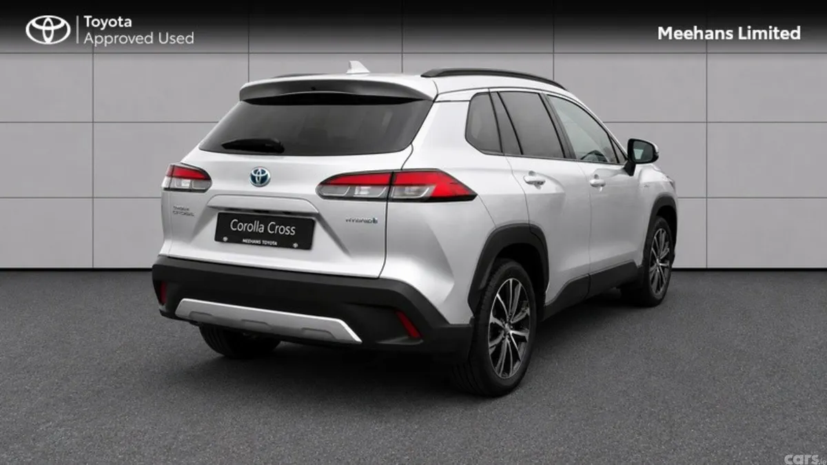 Toyota Corolla Cross Hatchback, Petrol Hybrid, 2024, Silver