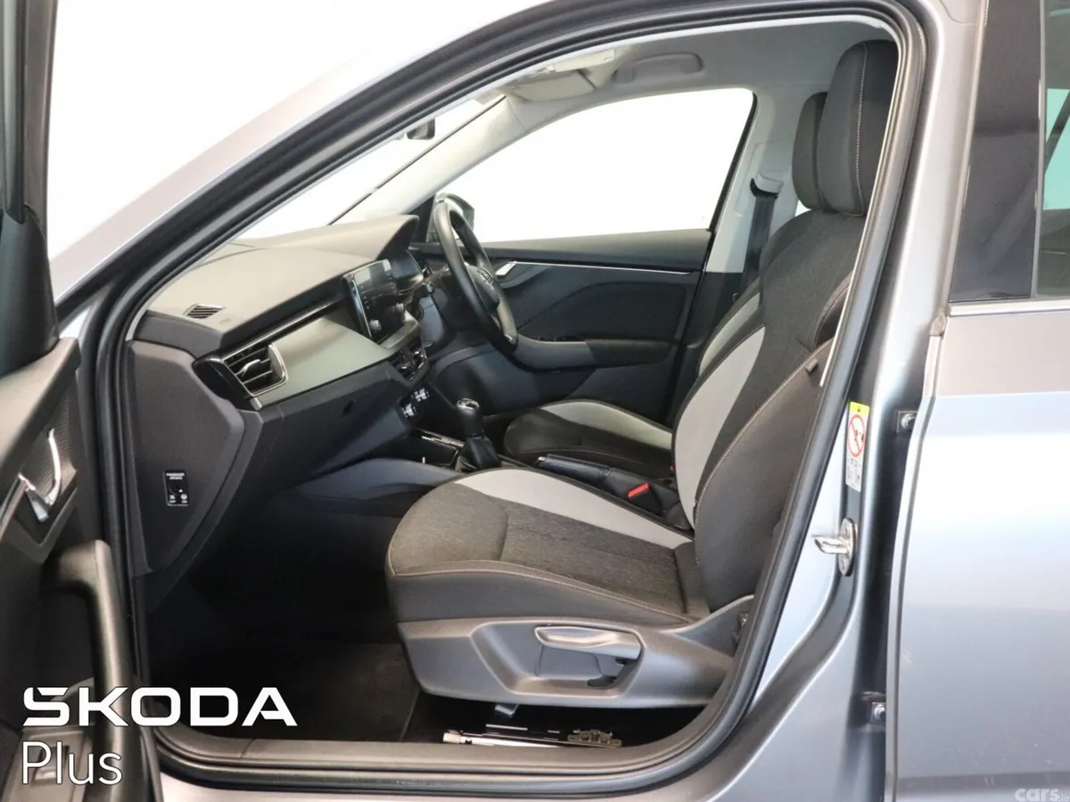 Skoda Kamiq Hatchback, Petrol, 2024, Grey