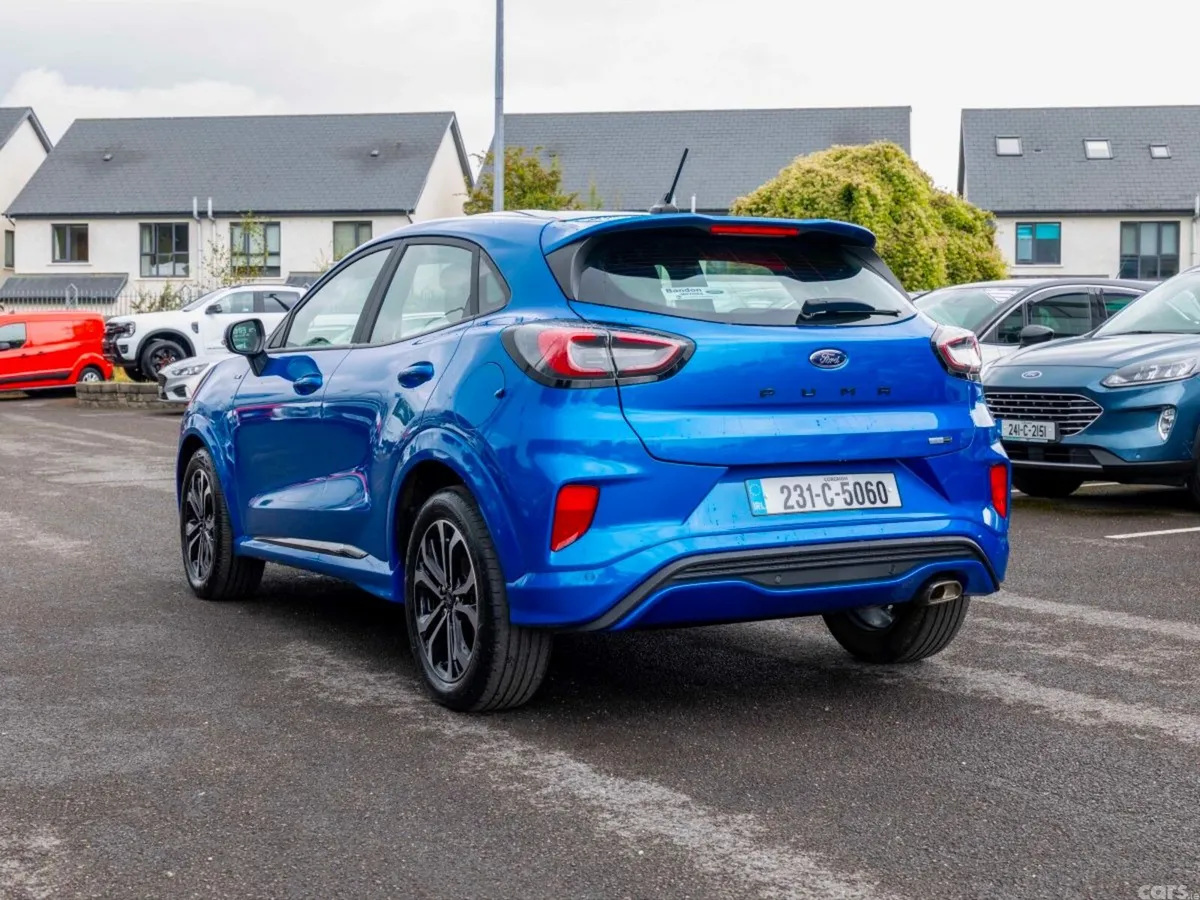 Ford Puma MPV, Petrol Hybrid, 2023, Blue