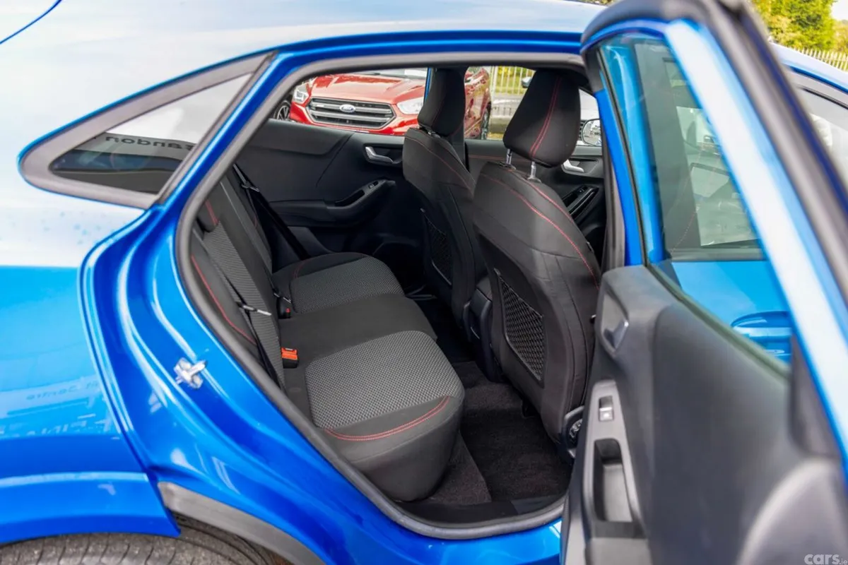 Ford Puma MPV, Petrol Hybrid, 2023, Blue