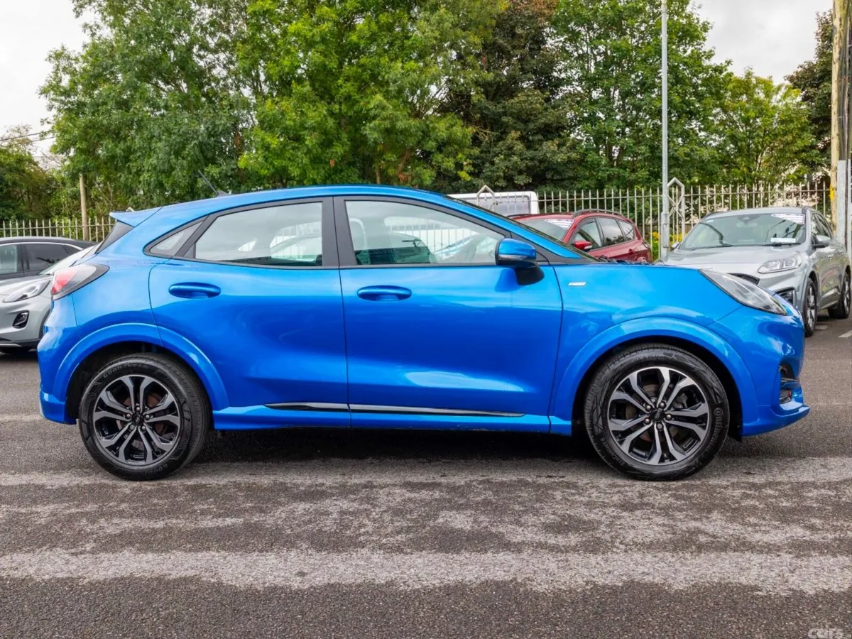 Ford Puma MPV, Petrol Hybrid, 2023, Blue