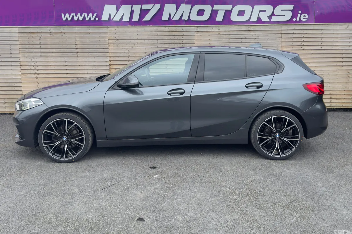 BMW 1-Series Hatchback, Diesel, 2021, Grey