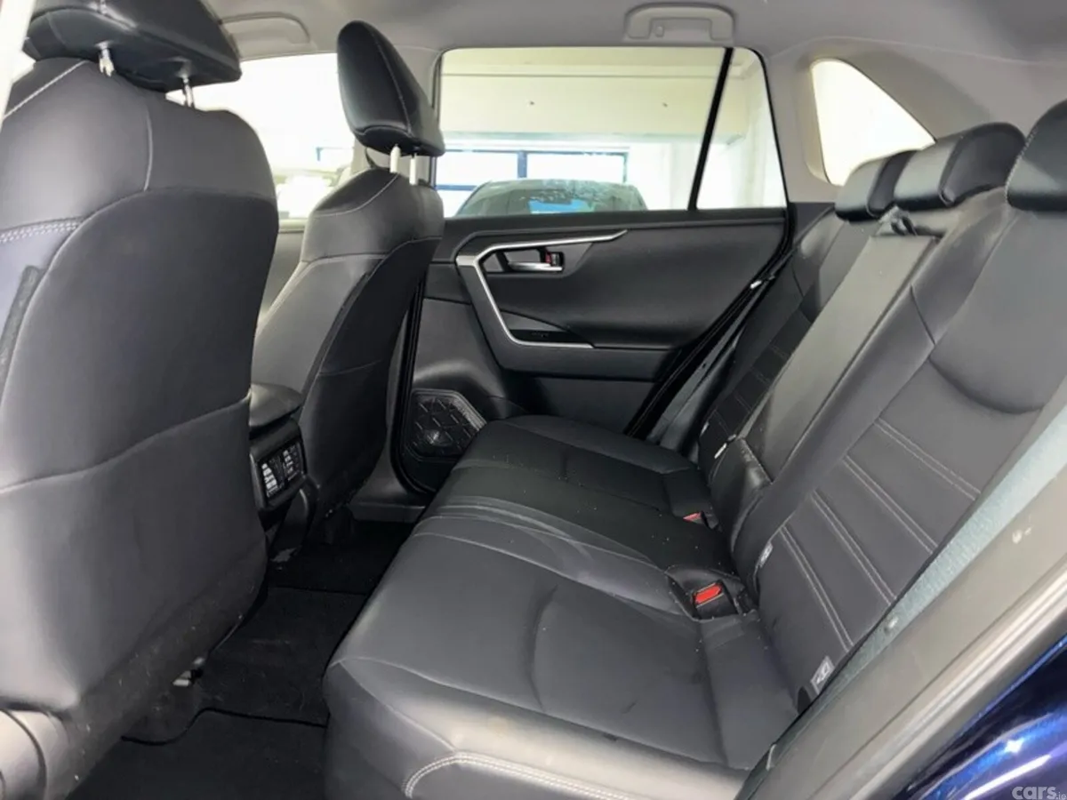 Toyota RAV4 SUV, Petrol Hybrid, 2024, Blue