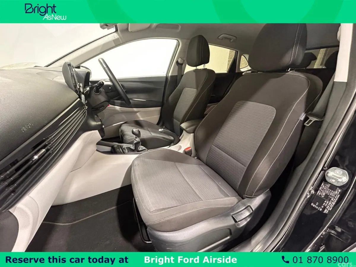 Hyundai i20 Hatchback, Petrol, 2023, Black