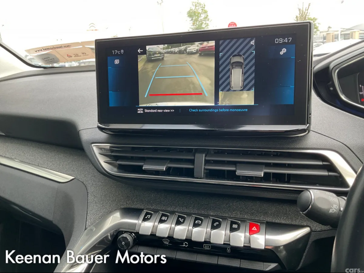 Peugeot 5008 MPV, Diesel, 2021, Grey