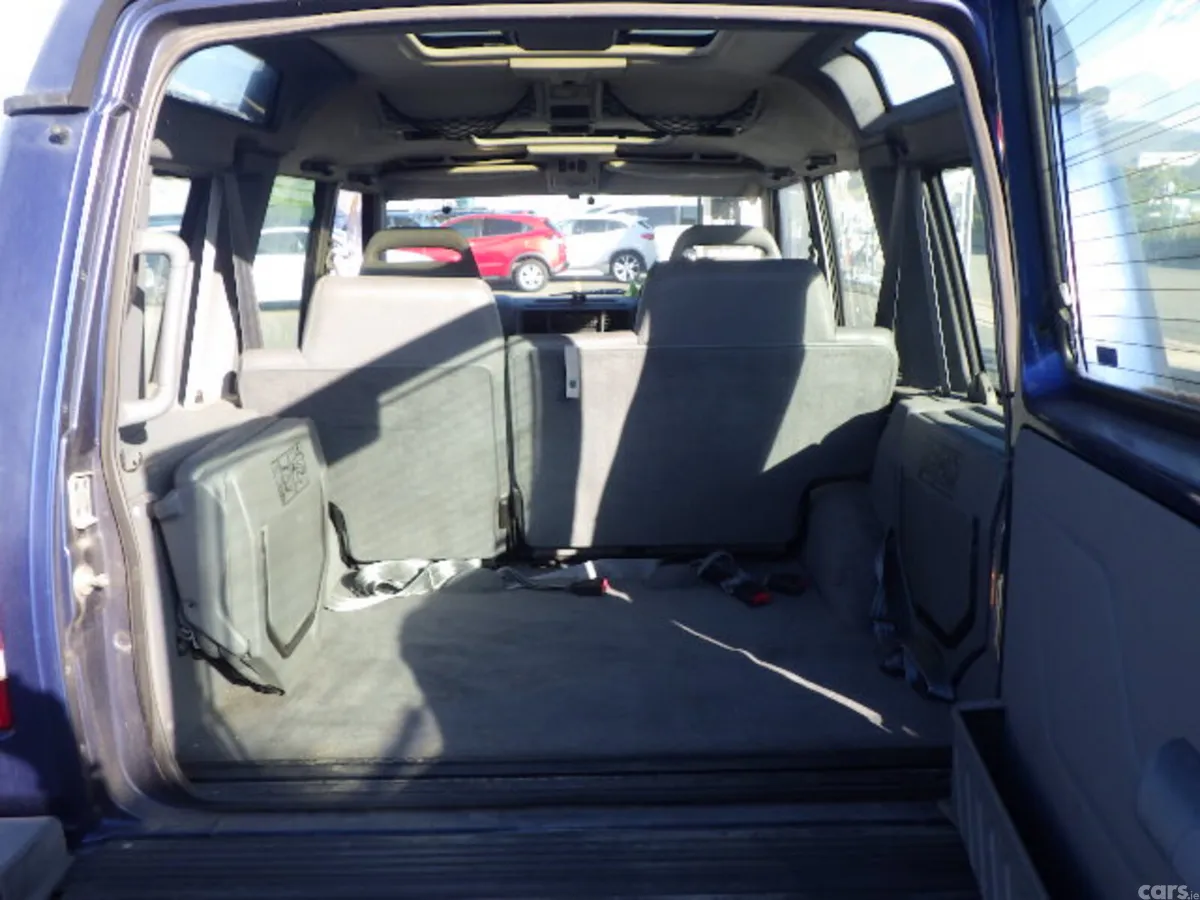 Land Rover Discovery SUV, Petrol, 1995, Blue