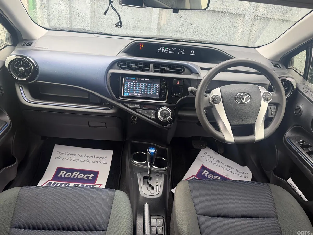 Toyota Aqua Hatchback, Petrol Hybrid, 2015, White