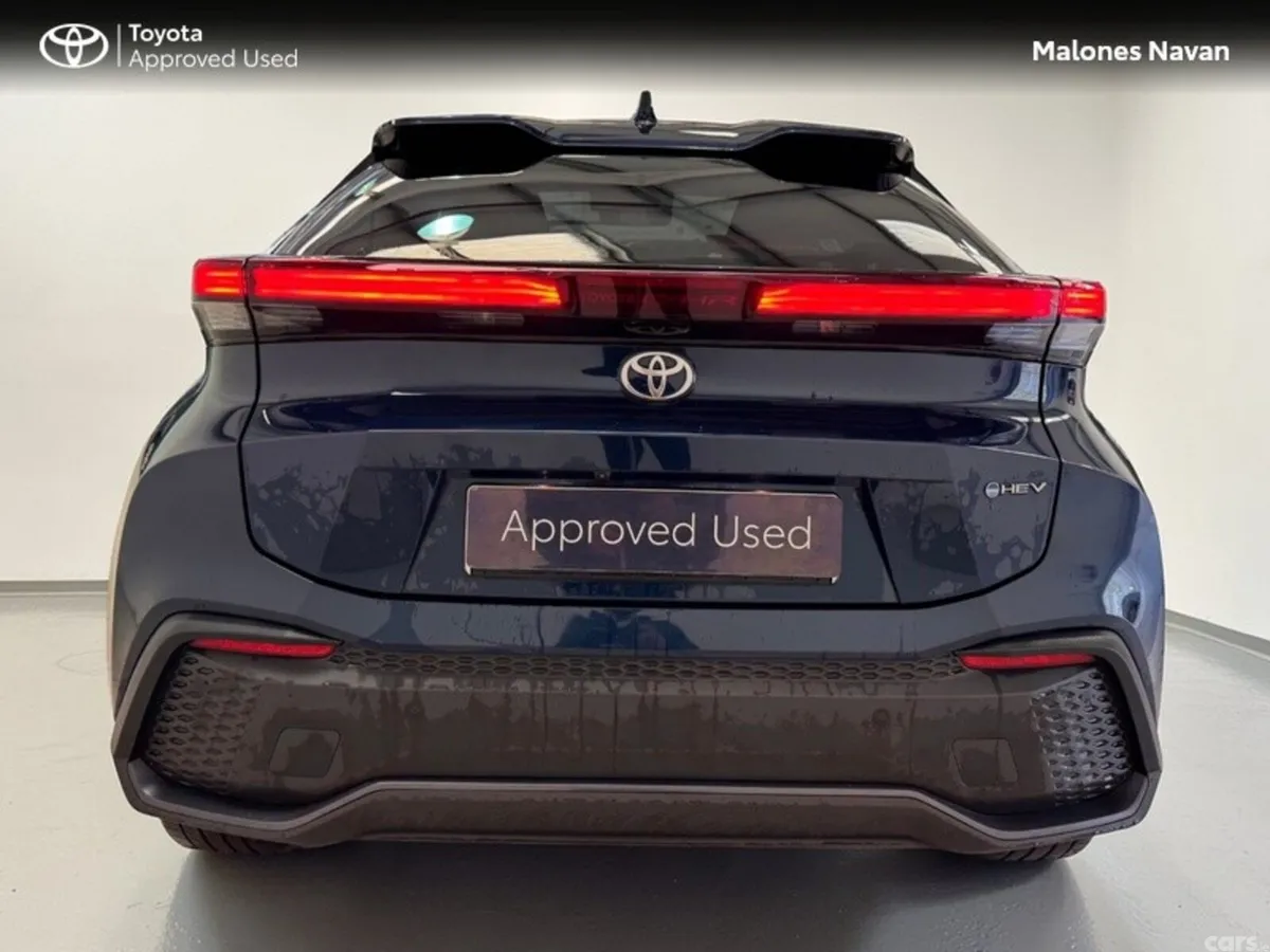 Toyota C-HR SUV, Petrol Hybrid, 2024, Blue