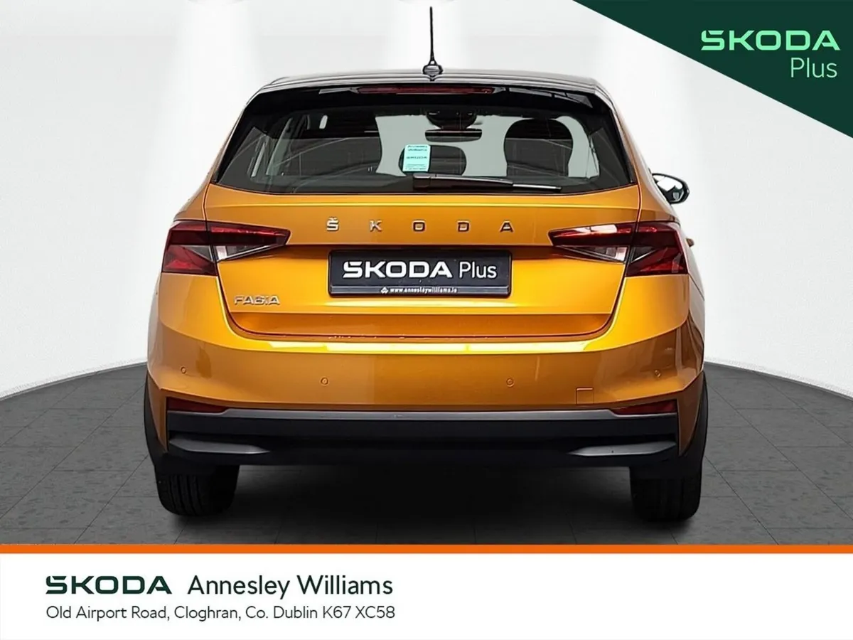 Skoda Fabia Hatchback, Petrol, 2022, Orange