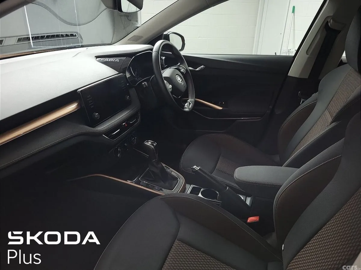 Skoda Fabia Hatchback, Petrol, 2022, Orange