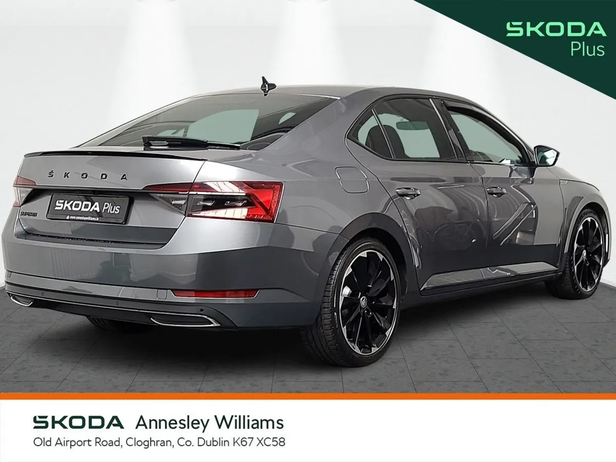 Skoda Superb Saloon, Diesel, 2023, Grey