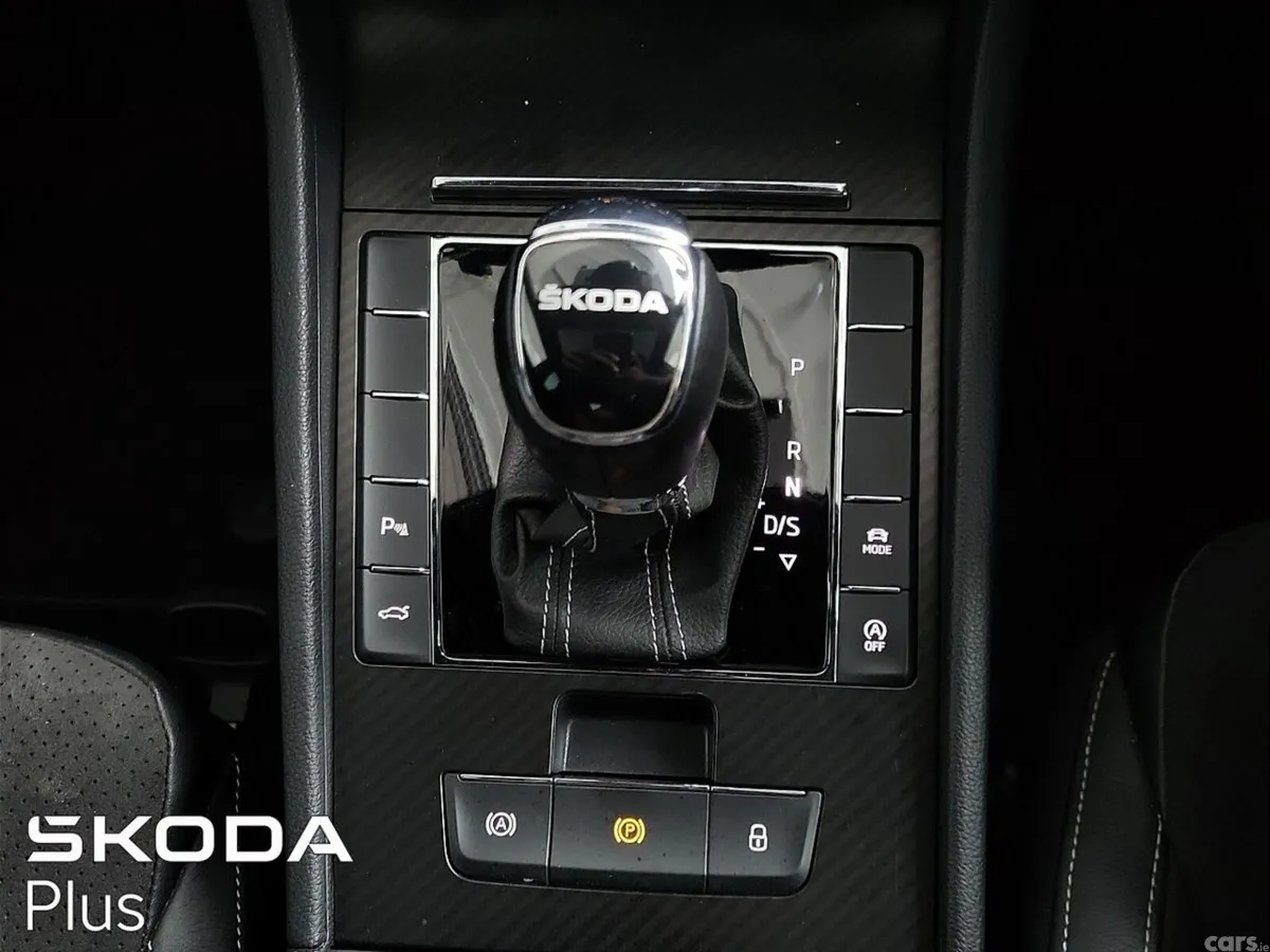 Skoda Superb Saloon, Diesel, 2023, Grey