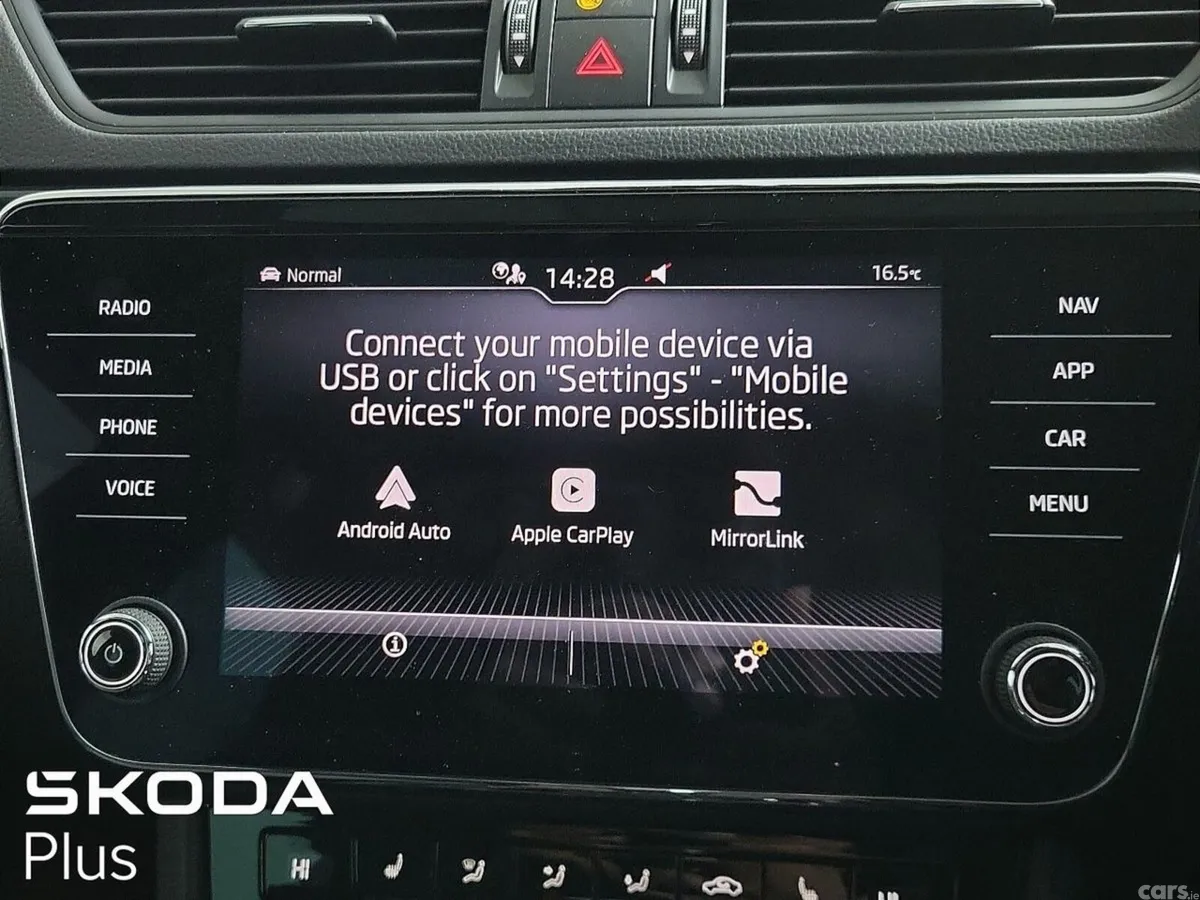 Skoda Superb Saloon, Diesel, 2023, Grey
