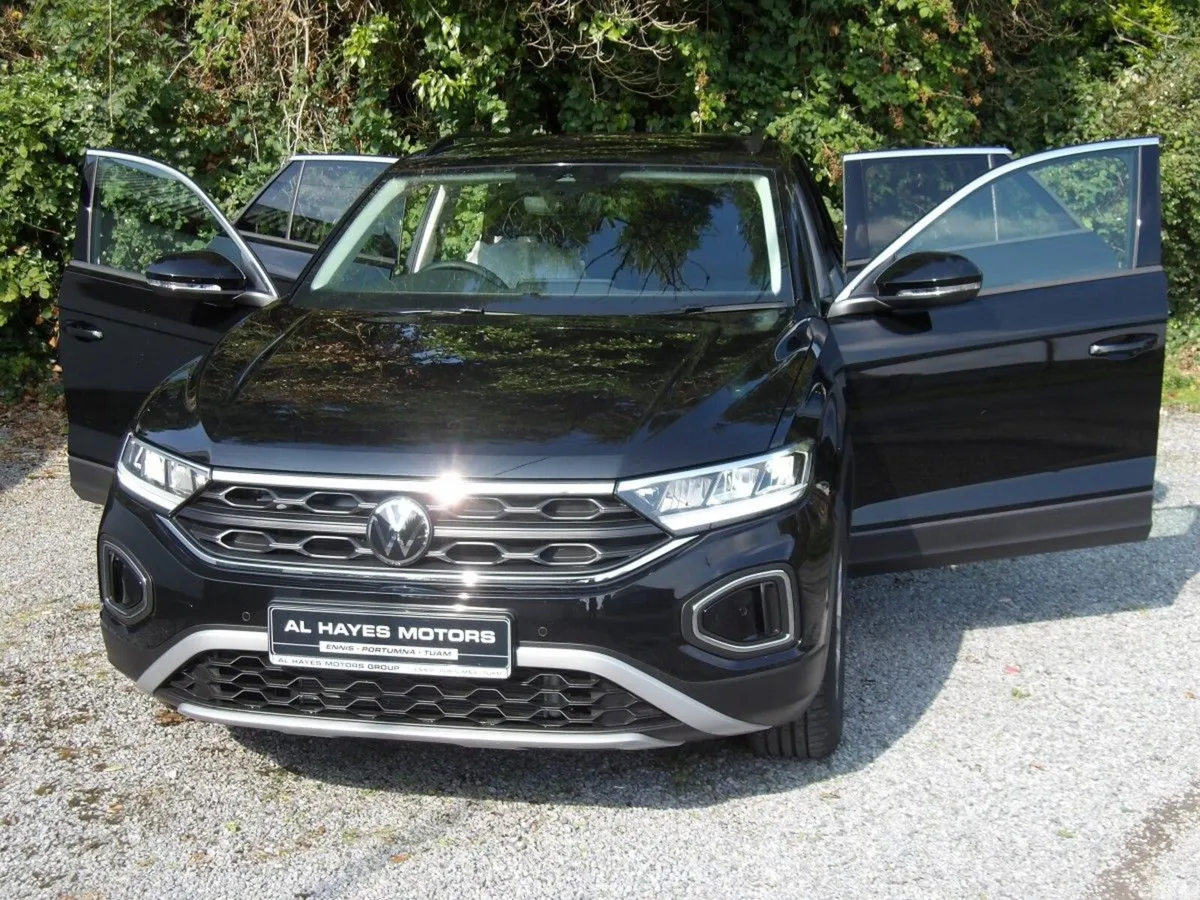 Volkswagen T-Roc SUV, Diesel, 2026, Black