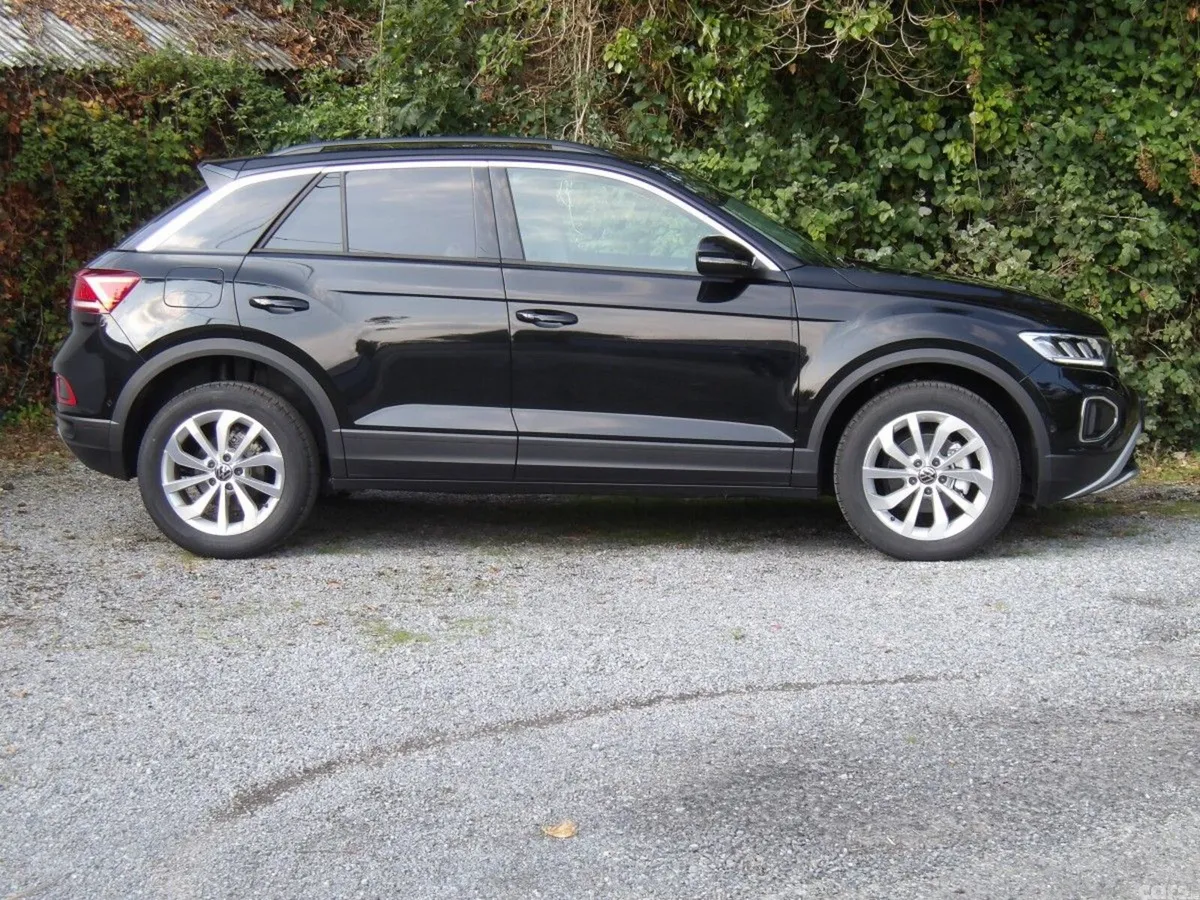 Volkswagen T-Roc SUV, Diesel, 2026, Black