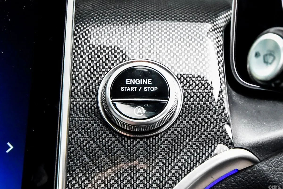 Mercedes-Benz GLC SUV, Diesel Hybrid, 2025, Blue