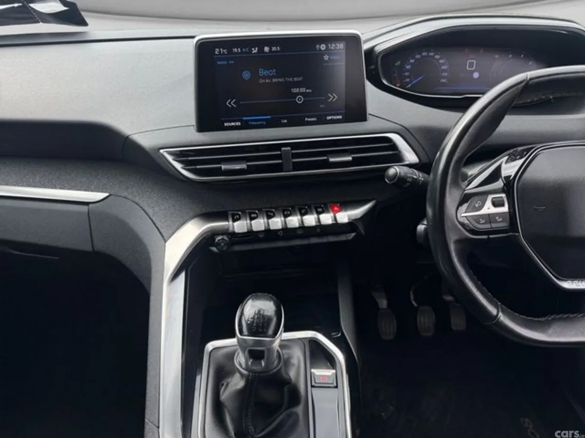 Peugeot 3008 MPV, Diesel, 2019, Grey