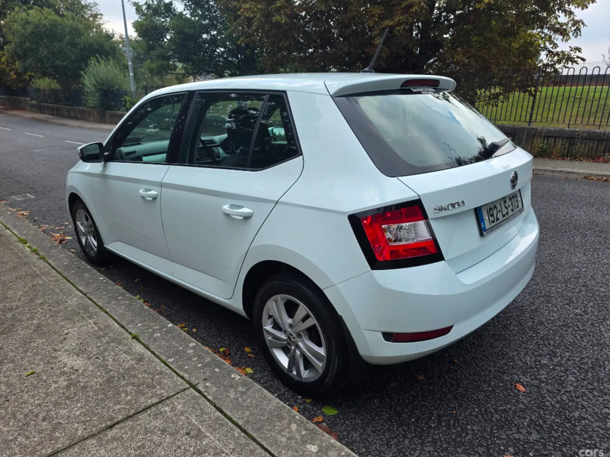 Skoda Fabia Hatchback, Petrol, 2019, White