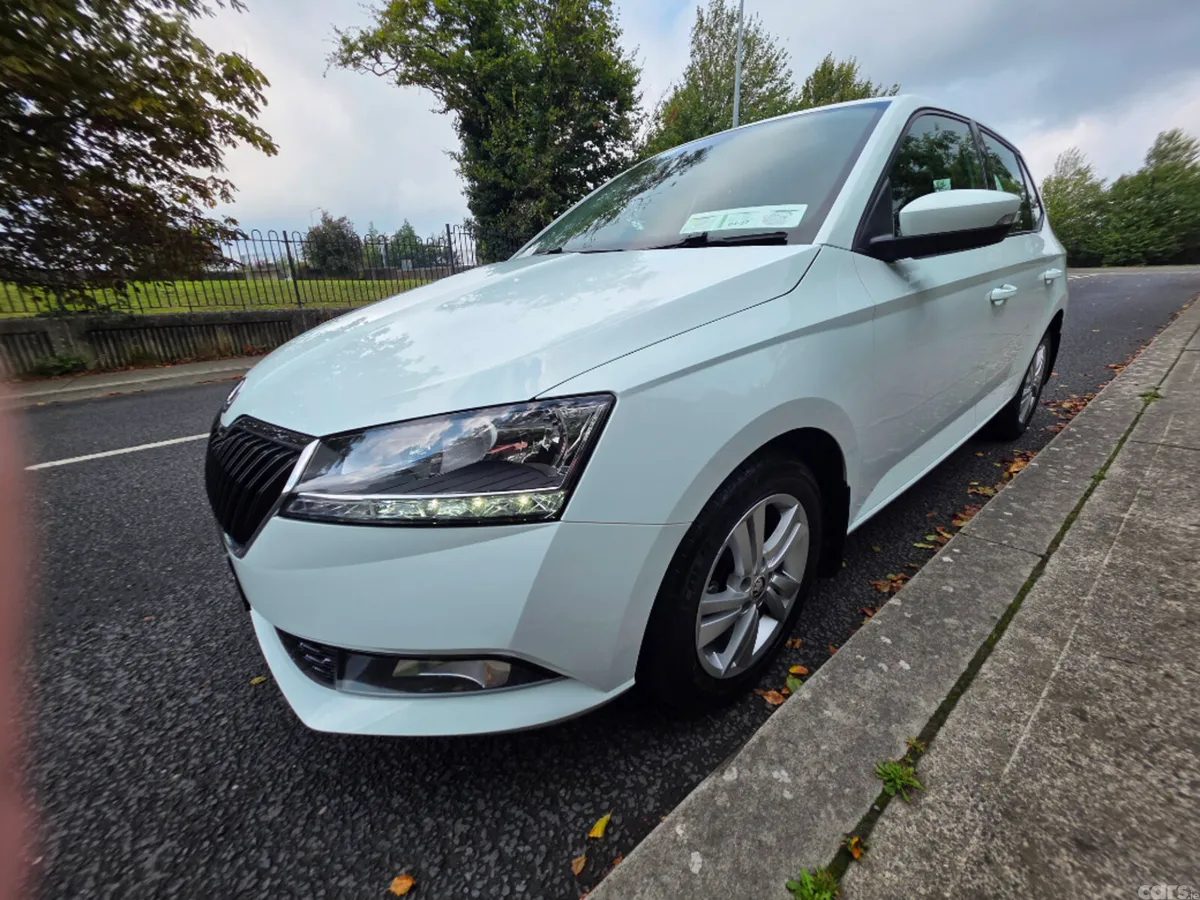 Skoda Fabia Hatchback, Petrol, 2019, White
