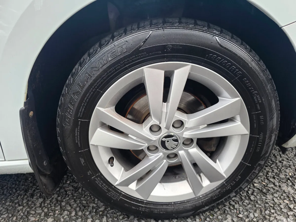 Skoda Fabia Hatchback, Petrol, 2019, White