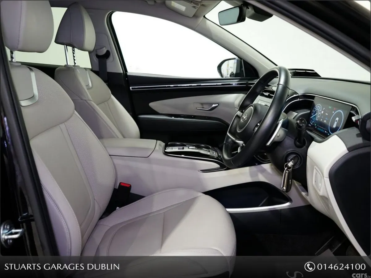 Hyundai Tucson MPV, Petrol Plug-in Hybrid, 2023, Black
