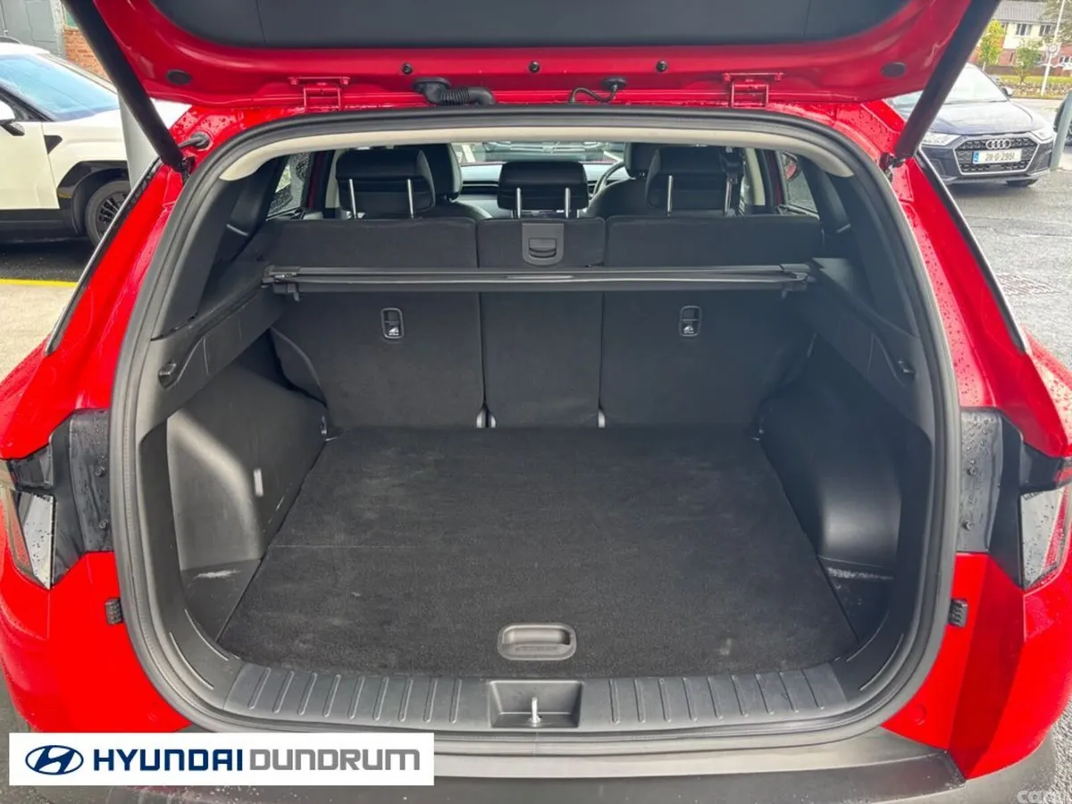 Hyundai Tucson MPV, Diesel, 2022, Red