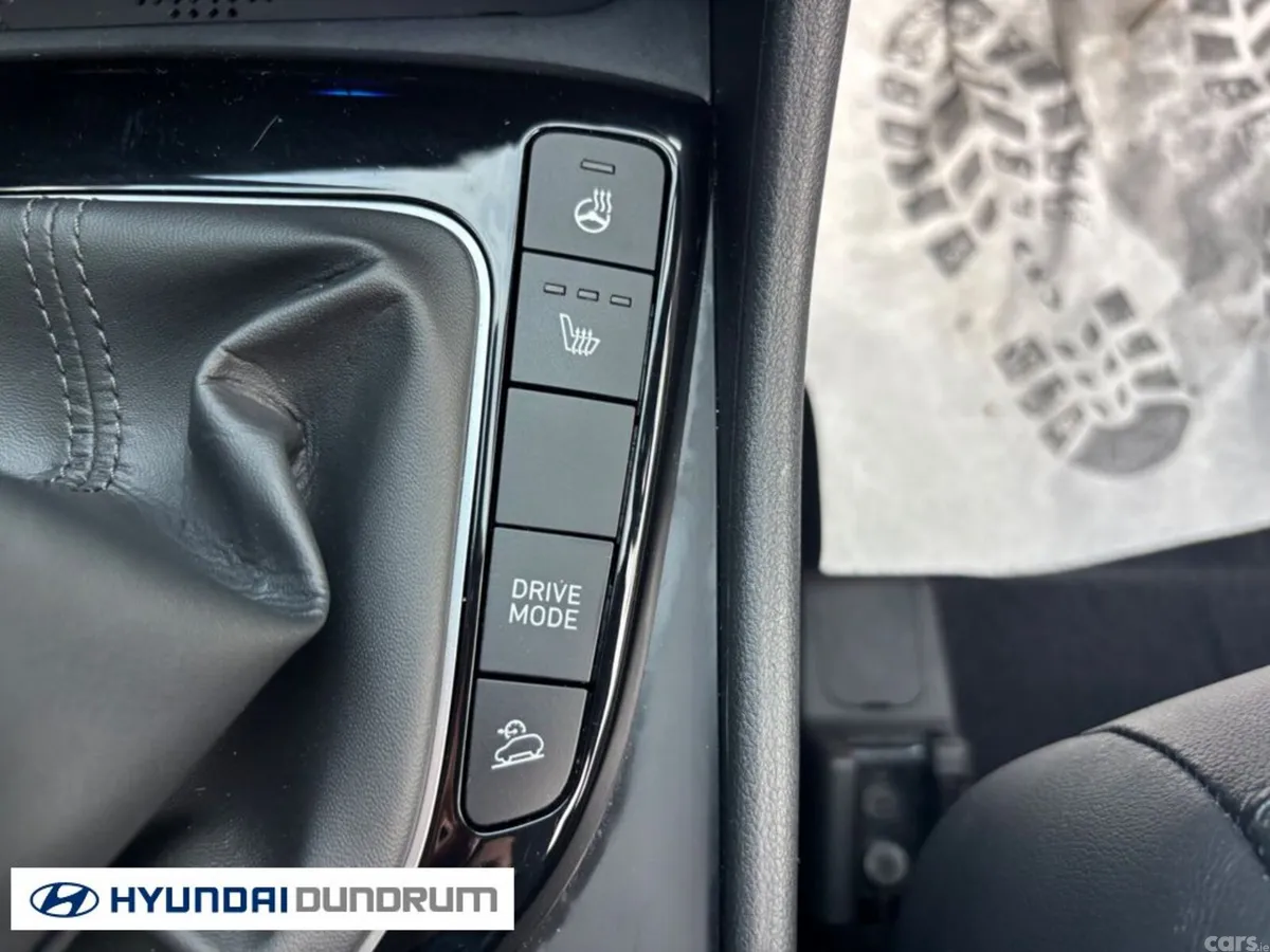 Hyundai Tucson MPV, Diesel, 2022, Red