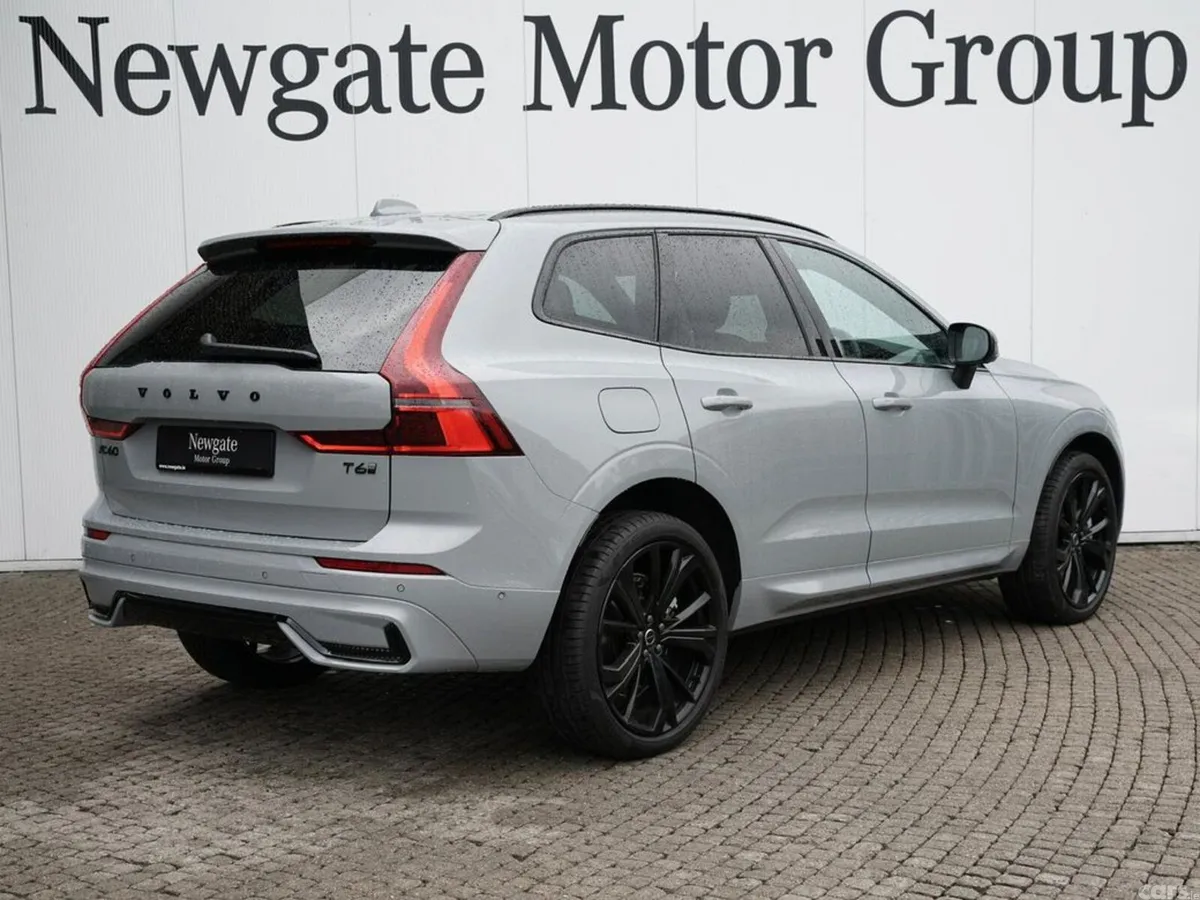 Volvo XC60 SUV, Petrol Plug-in Hybrid, 2026, Grey