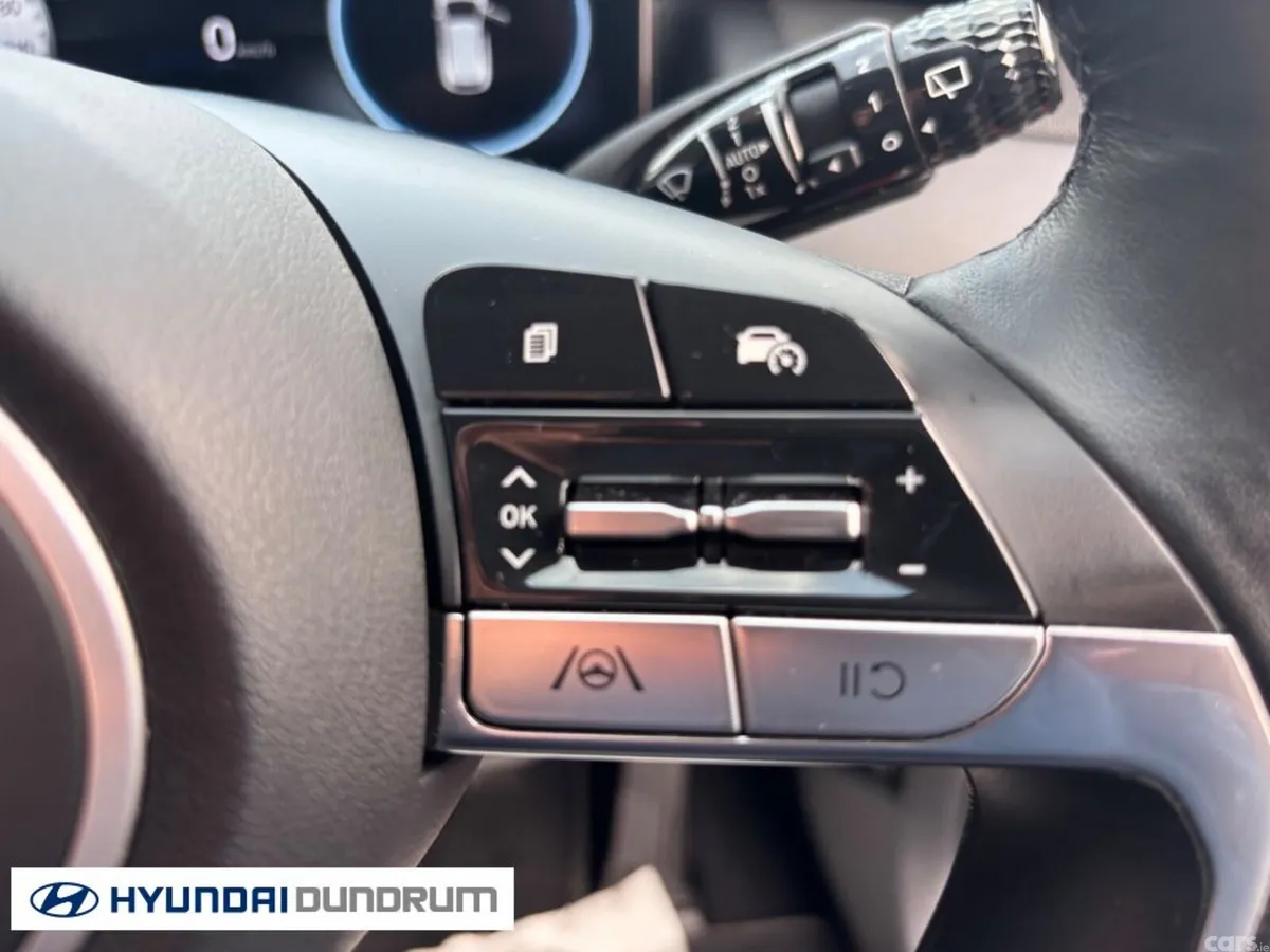 Hyundai Tucson MPV, Diesel, 2022, Red