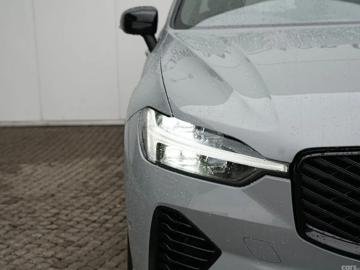 Volvo XC60 SUV, Petrol Plug-in Hybrid, 2026, Grey