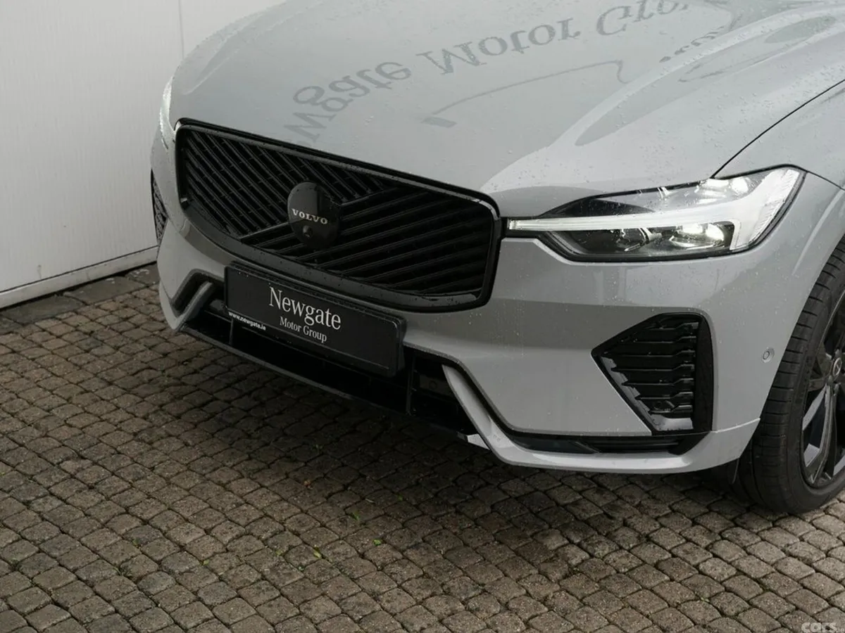Volvo XC60 SUV, Petrol Plug-in Hybrid, 2026, Grey