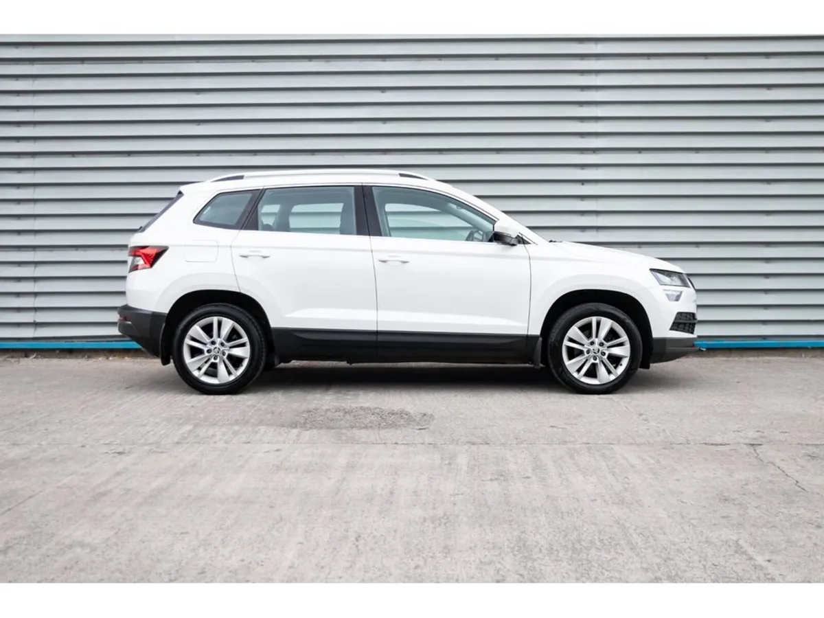 Skoda Karoq Estate, Petrol, 2020, White